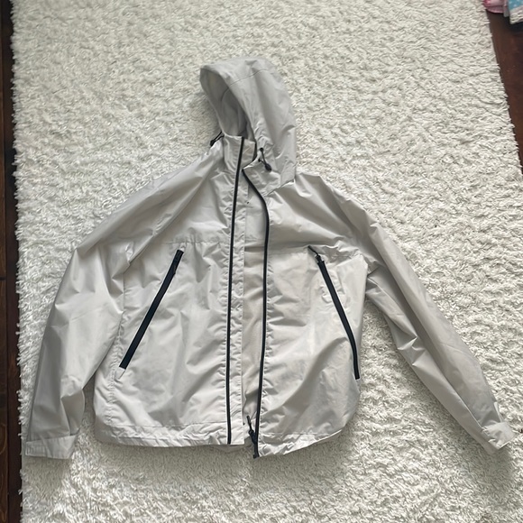 H&M rain jacket - Picture 1 of 4